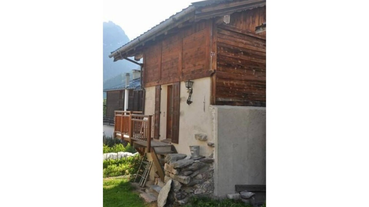 Le Tour Ski Chalet | Rental Chalet 4 pers- CHAMONIX (3 Adults + 1 child measuring no more than 1m50