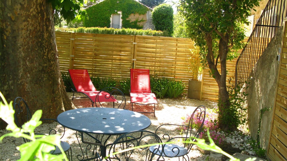 Sarrians Cottage | Rental & Gîte