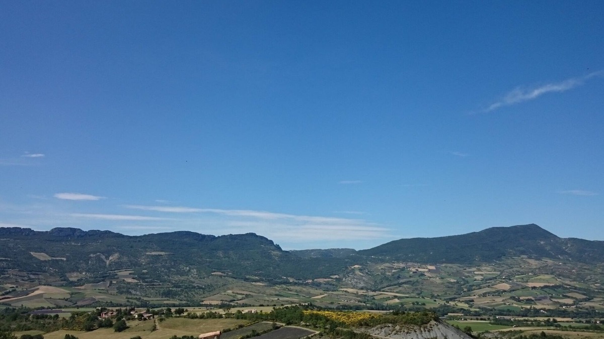 Le Poet-Sigillat House | Rental in Drôme provençale