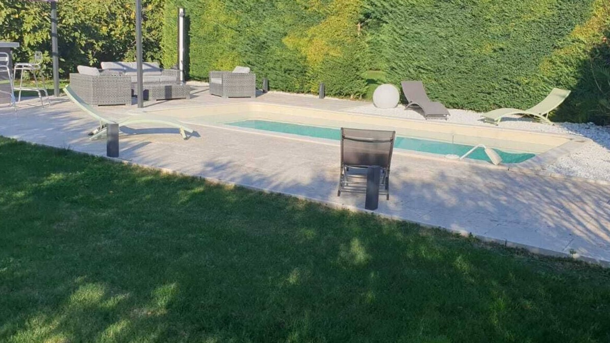 Sarrians House | Rental Provencal Villa of 100m2, with swimming pool and garden of 400m2.