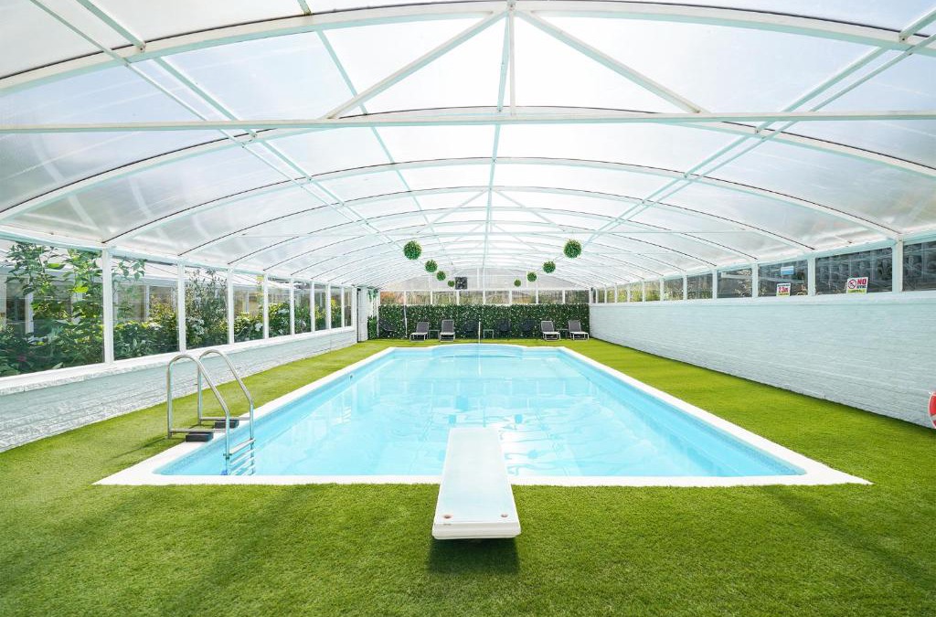 Ridgeway House | RentMySpaHomeDOTcoDOTuk
