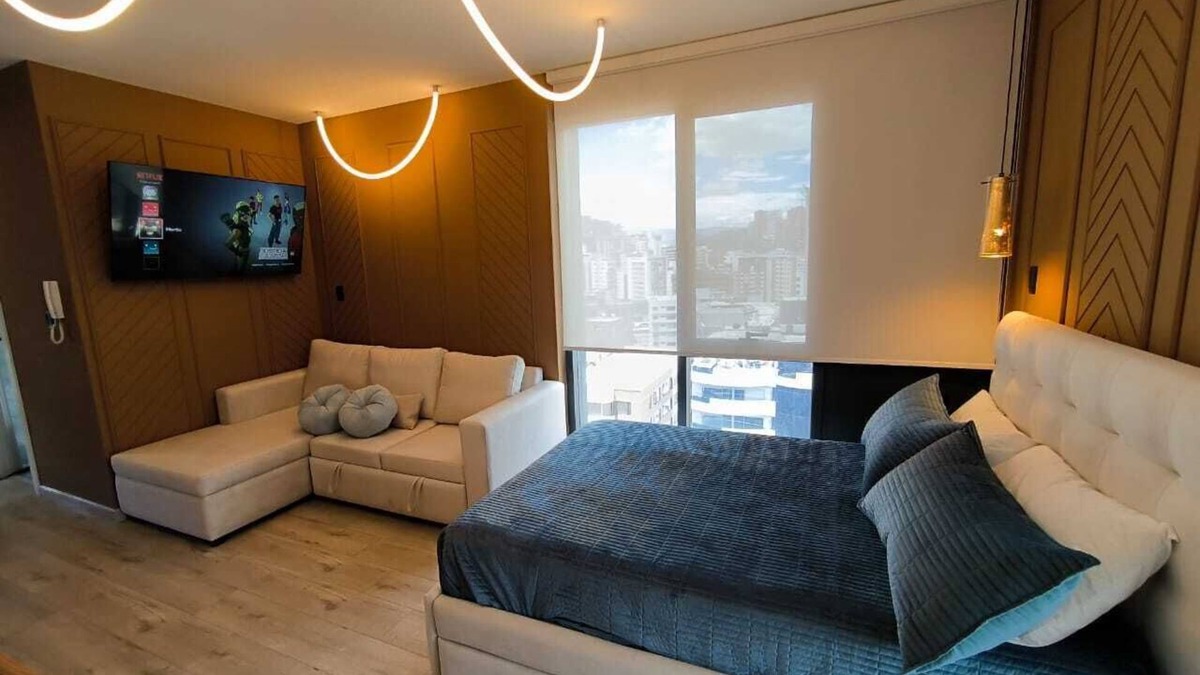 La Carolina Condo | Republica del Salvador Coliving Ecuador