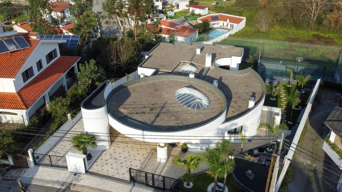 Oliveira De Azemeis House | Requinte House - Tranquility and Comfort in One Place