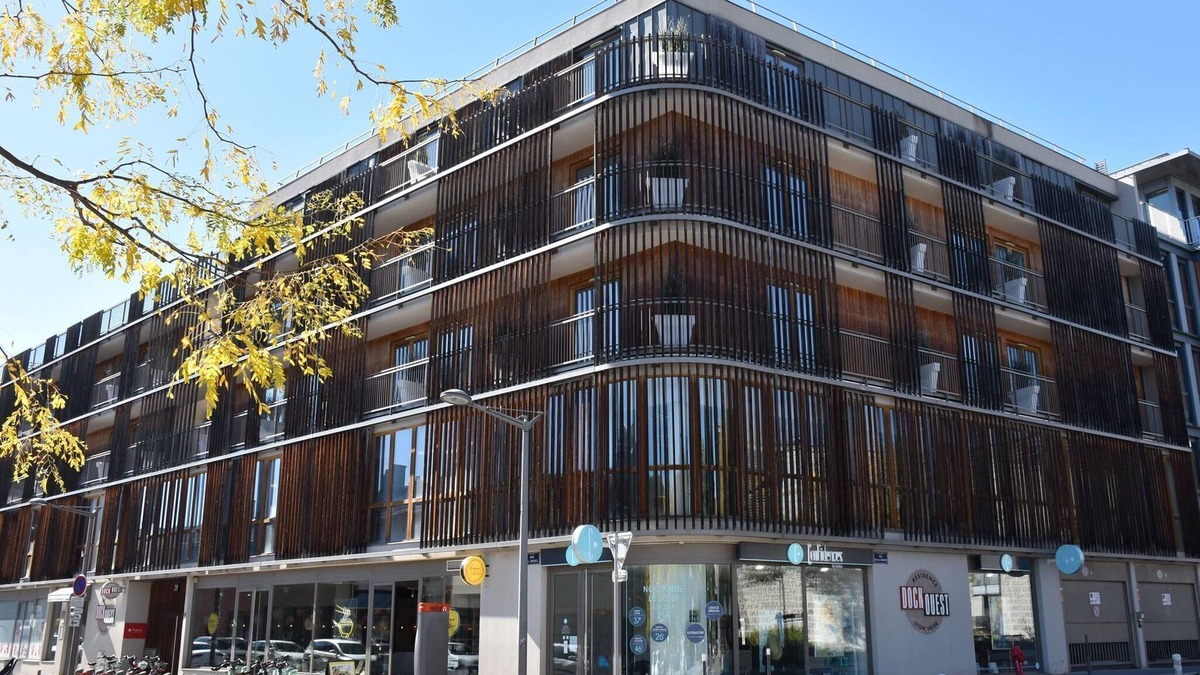 9th Arrondissement Apartment | Res. Lyon Dock Ouest, Lyon, studio for 2 pers.