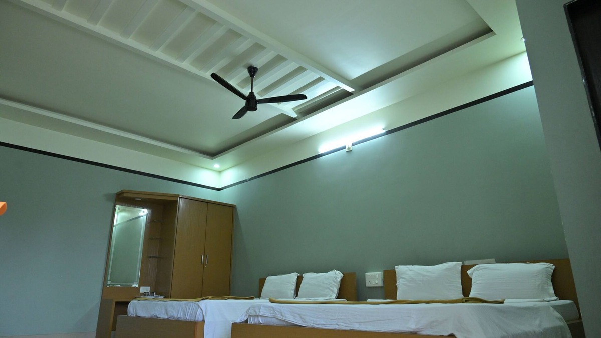 Inna Hotel | Reshma Lodge