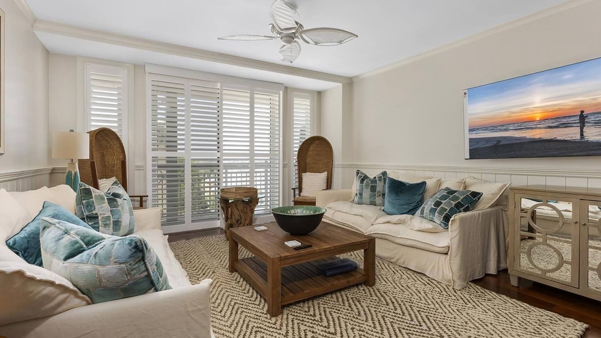 Diamond Beach House | Residence 306 at The Grand