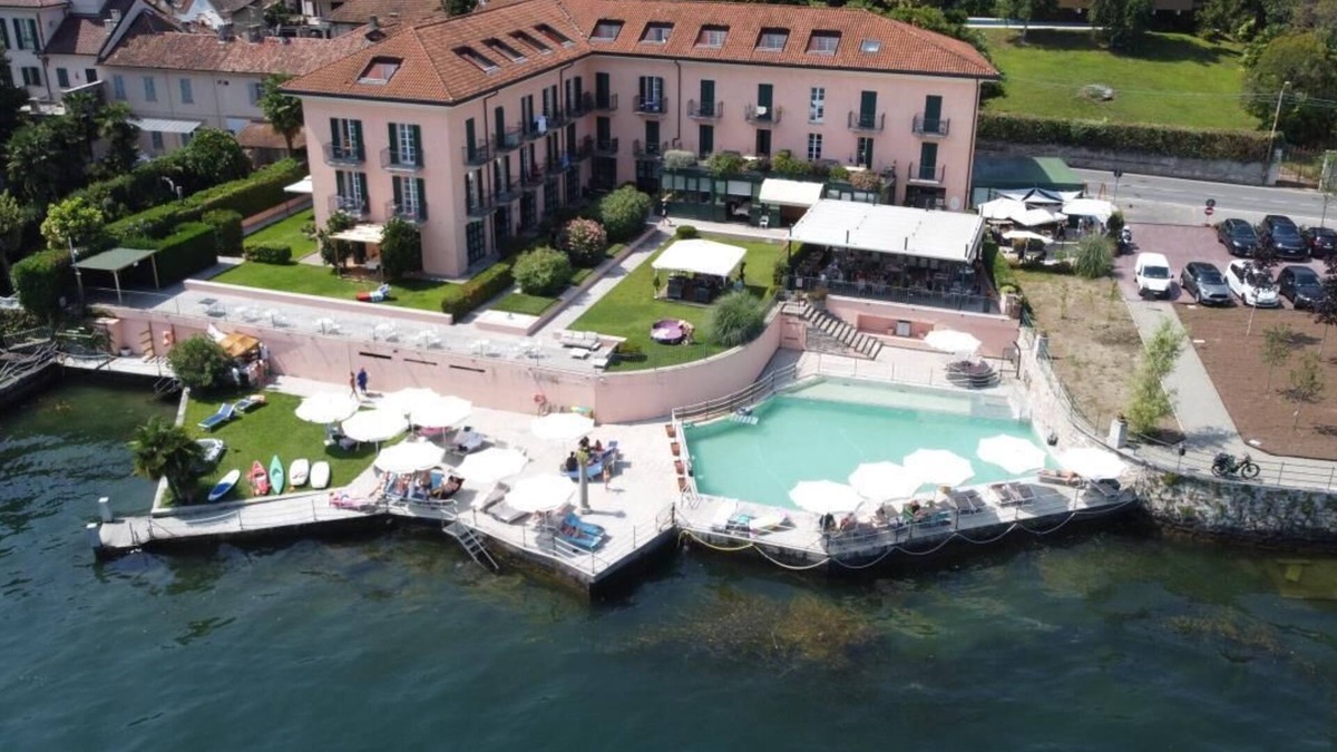 Meina Apartment | Residence Antico Verbano Three-room apartment Trilo for 6 persons