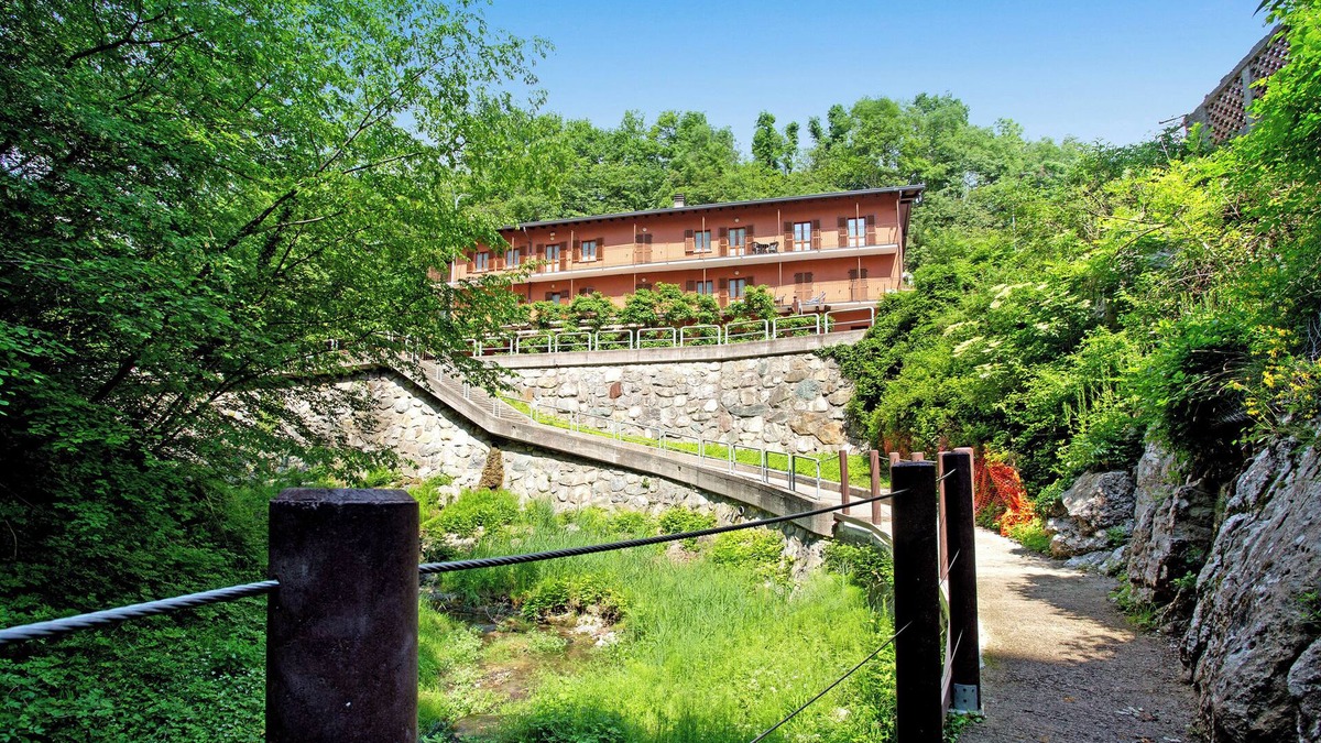 Civate Apartment | 'Residence Appartamento Parigi' with Mountain View, Garden & Wi-Fi