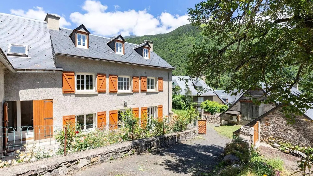 Avajan Villa | Residence Avaj2-avajan - House 10 people Wifi 5 minute from Loudenvielle