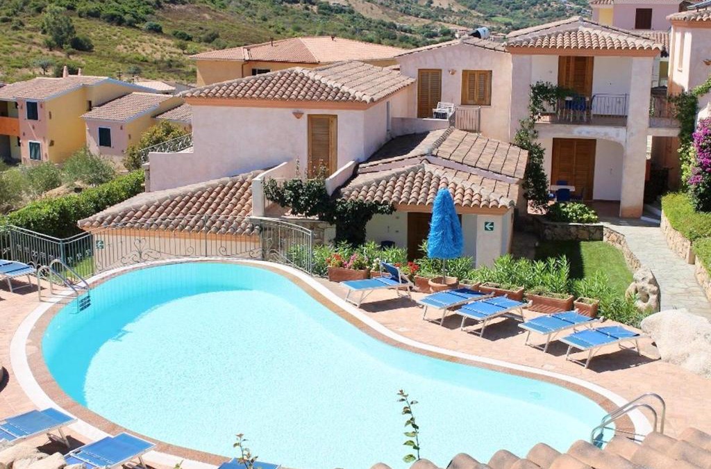Tanaunella Apartment | Residence con piscina a Tanaunella a 1500 m dal mare