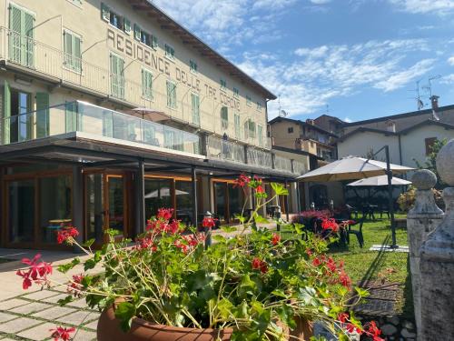 Trescore Balneario Apartment | Residence delle Tre Corone