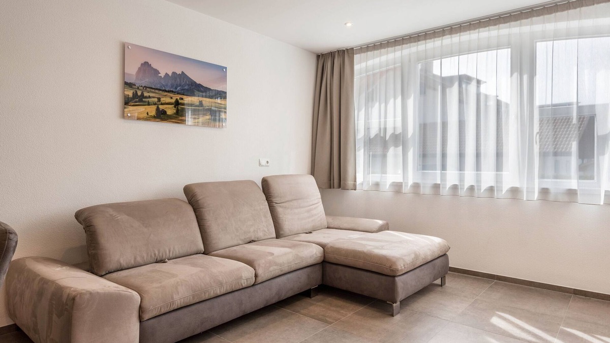 Terento Apartment | 'Residence Diana Apartment 401' with Mountain View & Wi-Fi