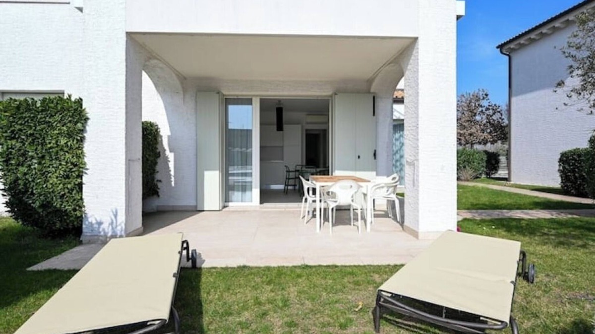 Lido di Jesolo Apartment | Residence esclusivo Les Maisons B3 con piscina, Jesolo Lido, Piazza Mazzini