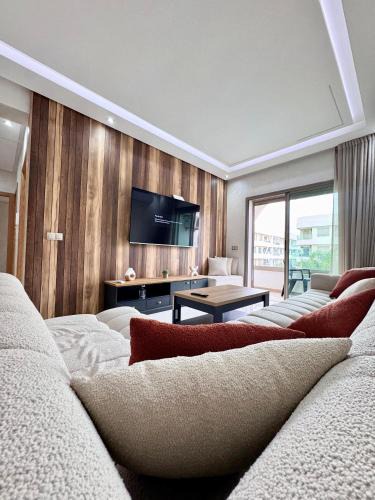 Oulad Khallouf Apartment | Residence Garden Paradise plage luxe