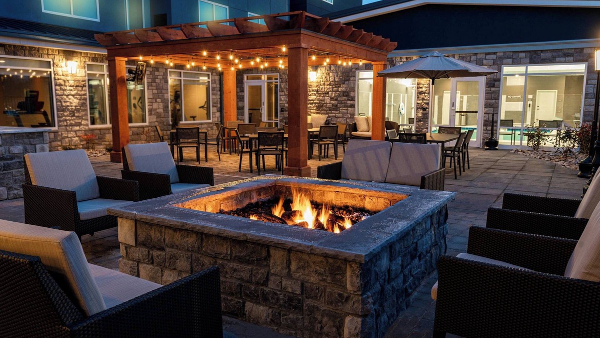Buechel Hotel | Residence Inn by Marriott Louisville Old Henry