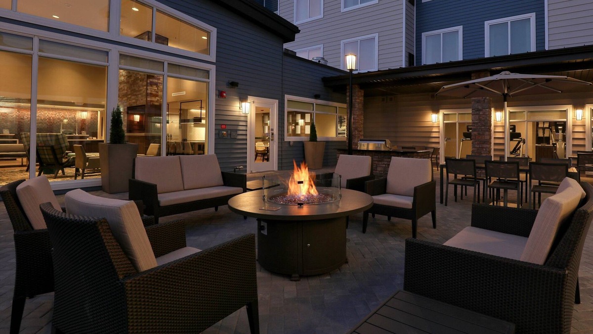 Albion Hotel | Residence Inn by Marriott Providence Lincoln