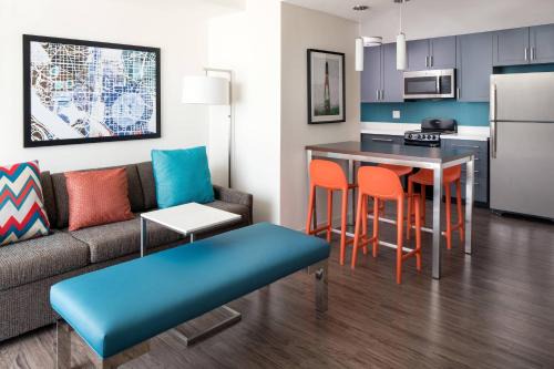 Navy Yard Hotel | Residence Inn Washington Capitol Hill/Navy Yard