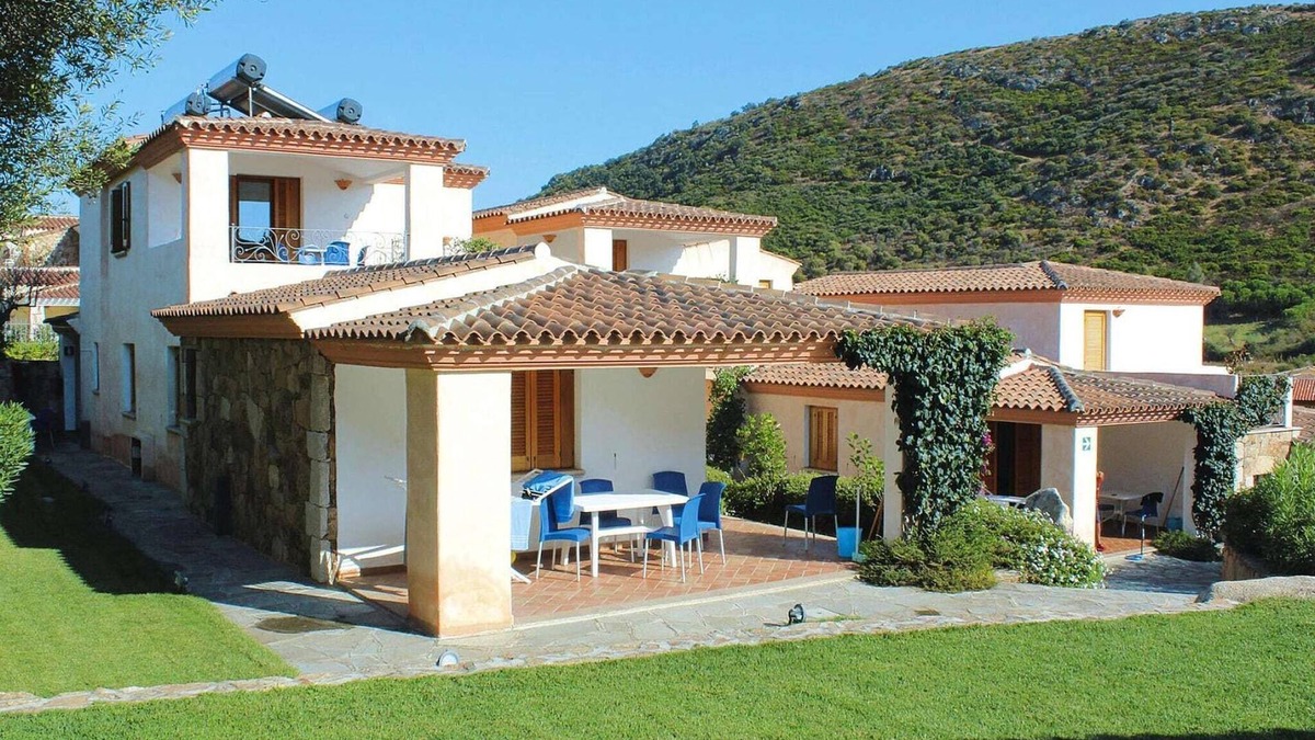 Tanaunella Apartment | Residence with pool in Tanaunella- Budoni