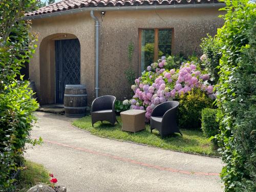 Labastide-Rouairoux Apartment | Residence Le petit paradis - La petite maison