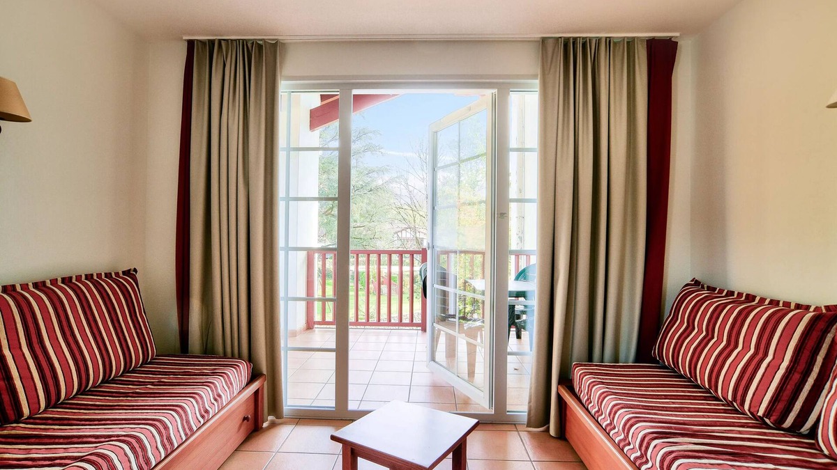 Uhart-Cize Apartment | Residence Le Parc d'Arradoy - maeva Home - 2 room apartment for 5 people - Selection