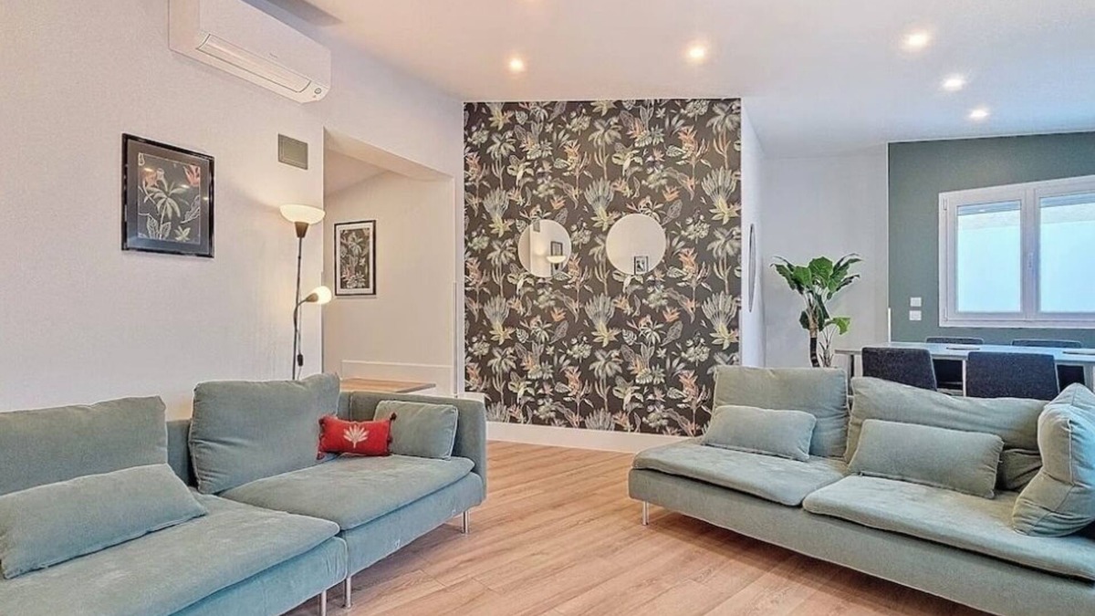 Moulins Apartment | *Residence Le Théâtre" Le Vert, apartment for 6 people