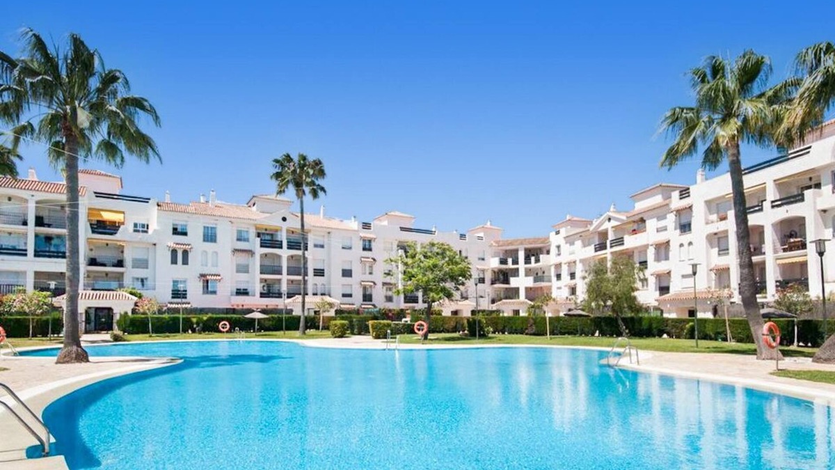 San Pedro de Alcantara Apartment | Residence Lorcrisur in Marbella, Puerto Banus, Costa del Sol, 2 bedrooms