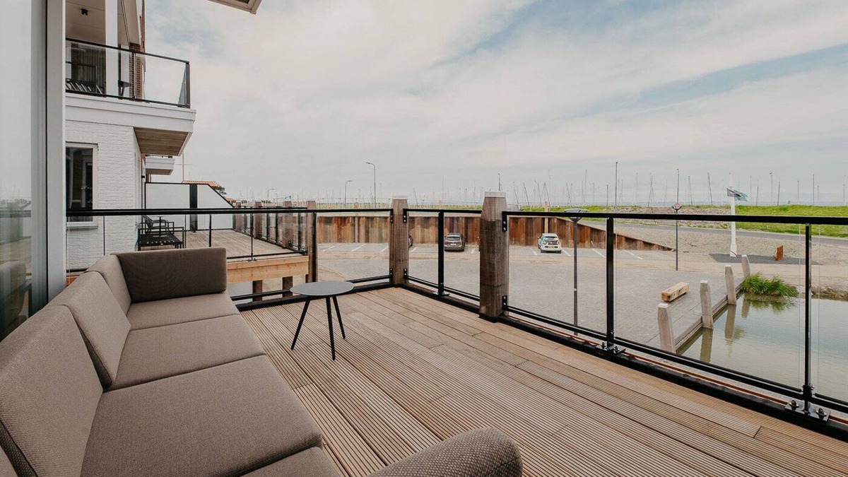 Colijnsplaat Apartment | Residence Oude Haven appartement 19 Colijnsplaat - With Balcony!