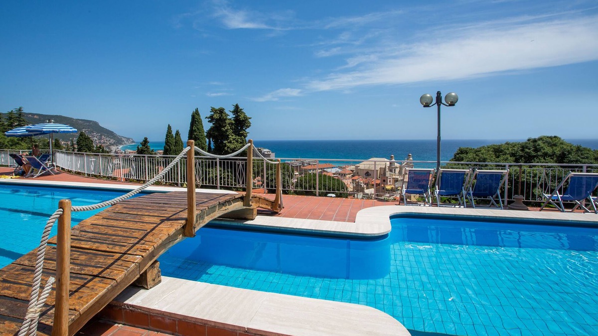Pietra Ligure House | Residence Sant'Anna