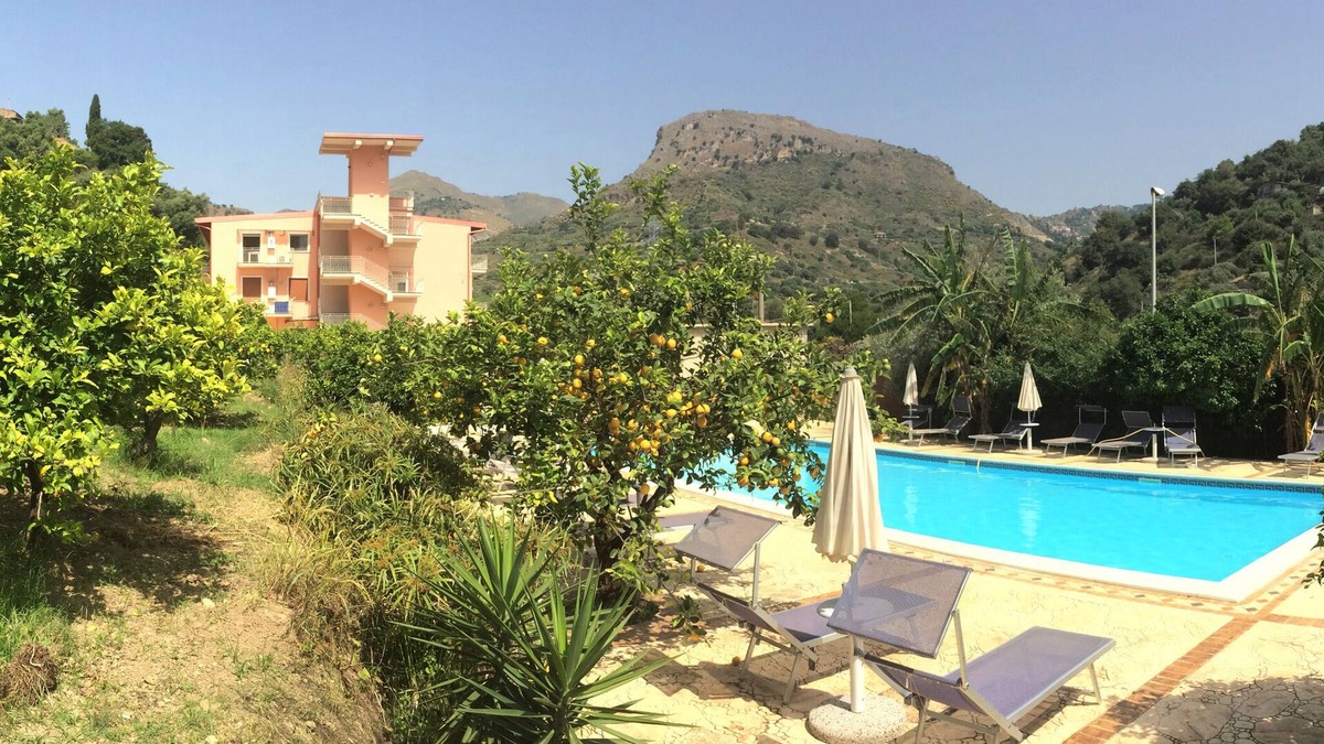Letojanni Hotel | Residence Villa Mare Taormina - Studio apartment 10 minutes from the beach
