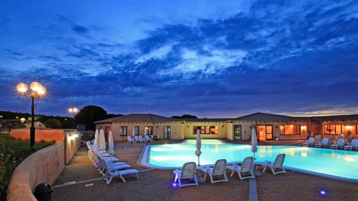 Aglientu House | Residence with pool in Vignola Mare