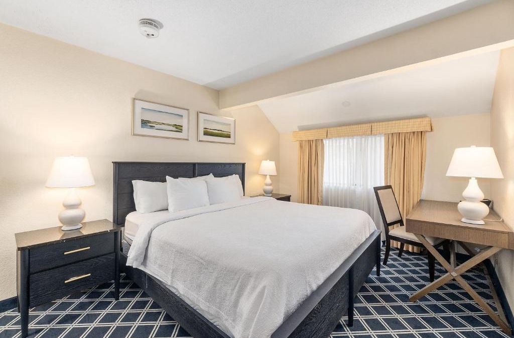 Merrimack Hotel | Residences at Daniel Webster