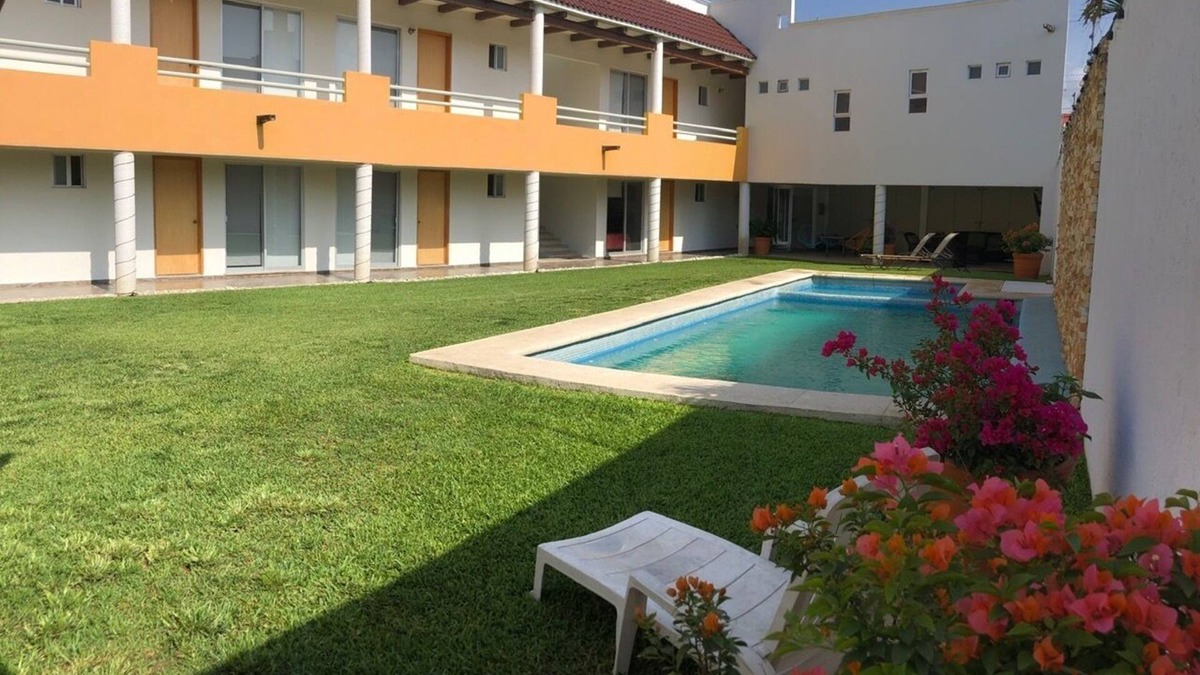 Jiutepec House | Residencia con Jardín y Alberca, Capacidad 41 huéspedes/10 habitaciones con baño