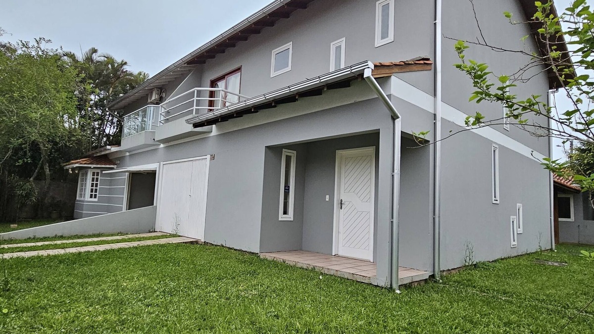 Barra da Lagoa House | Residencial Beira Mar , casa aconchegante e ampla a 20 metros da praia