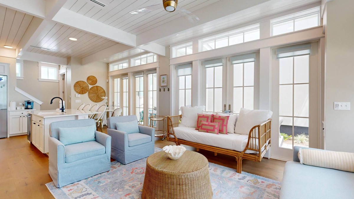 Port Aransas Cabin | Resort Pools, Golf Cart Boardwalk to the Beach, Pet Friendly