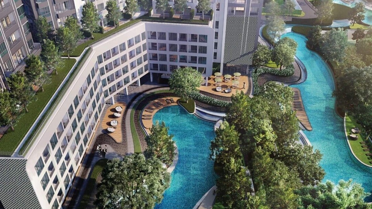 Bang Na Condo | Resort style condo, high floor studio, pool view