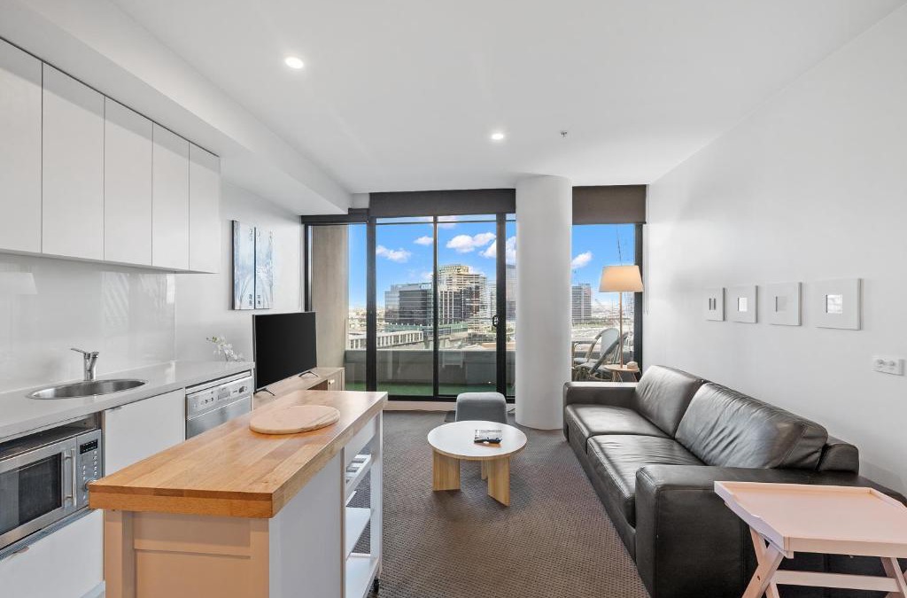 Docklands Apartment | Resort Style Living Yarra Wharf