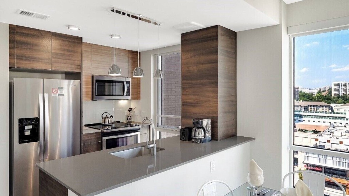 Airport Area Apartment | Resort-style pool & Spa! Irvine 2BR nr John Wayne Airport