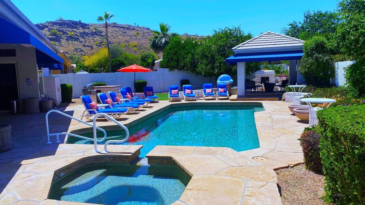 Pinnacle Hill House | Resort-Style with Mountain View, Saltwater Pool & Spa, Golf, Hike, & Near Events