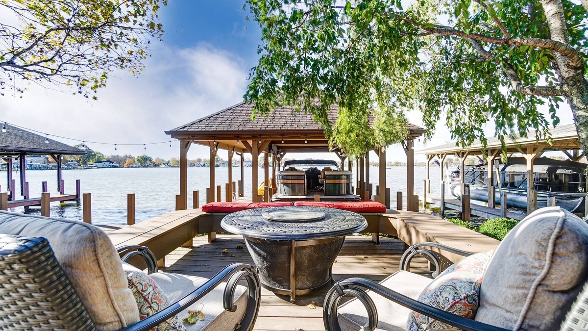 Millersport House | Rest and Relax at the Lakehouse on Buckeye Lake