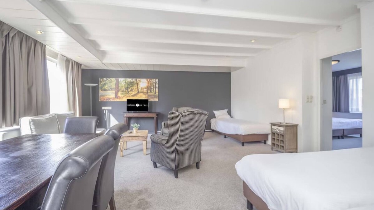 Waalwijk Hotel | Rest & Recharge: Scenic Retreat Near Loonse and Drunense Duinen National Park