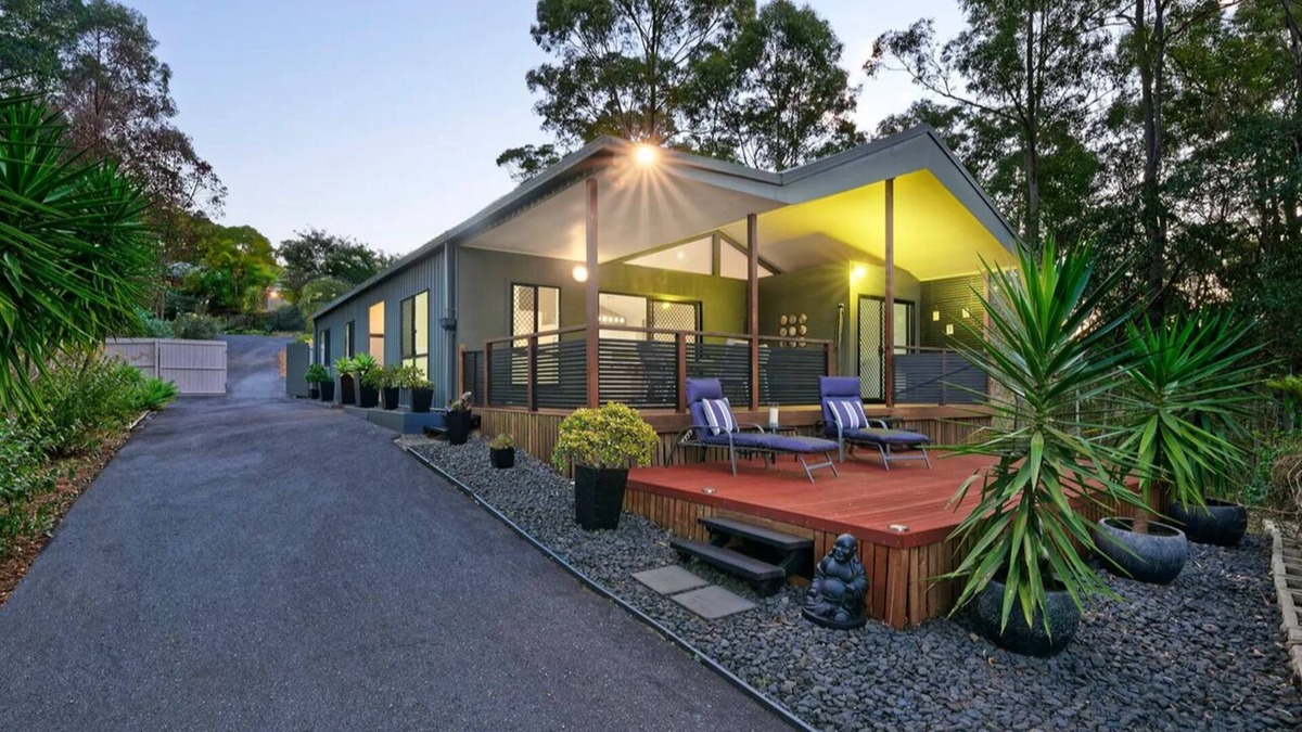 Cashmere House | Rest & Relax at The Secret Garden Getaway