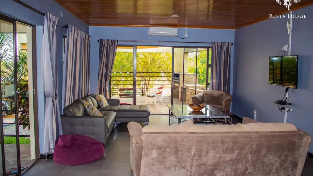 Kariba Cottage | Resta Lodge Kariba Cottage A