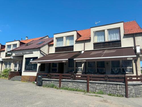 Hrimezdice House | Restaurace a penzion U Jezírka