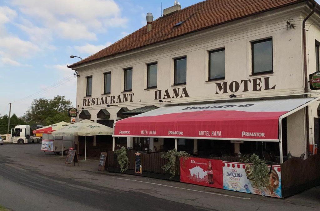 Ostretin Hotel | Restaurant Motel Hana Barbara Gastro sro