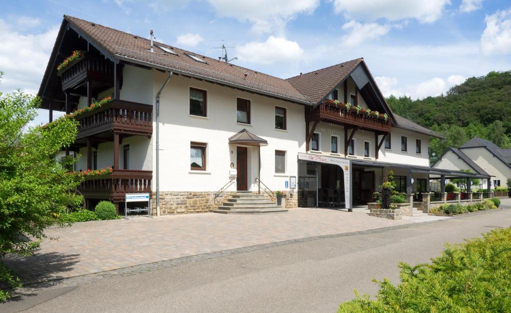 Irrhausen Hotel | Restaurant - Pension Im Pfenn