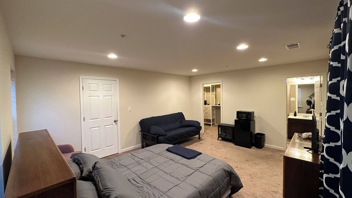 Bel Air House | Restful Non-Shared Basement Suite In Harford MD