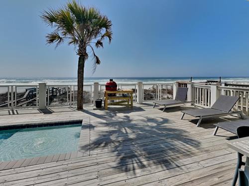Bel Air House | Resting Beach Face