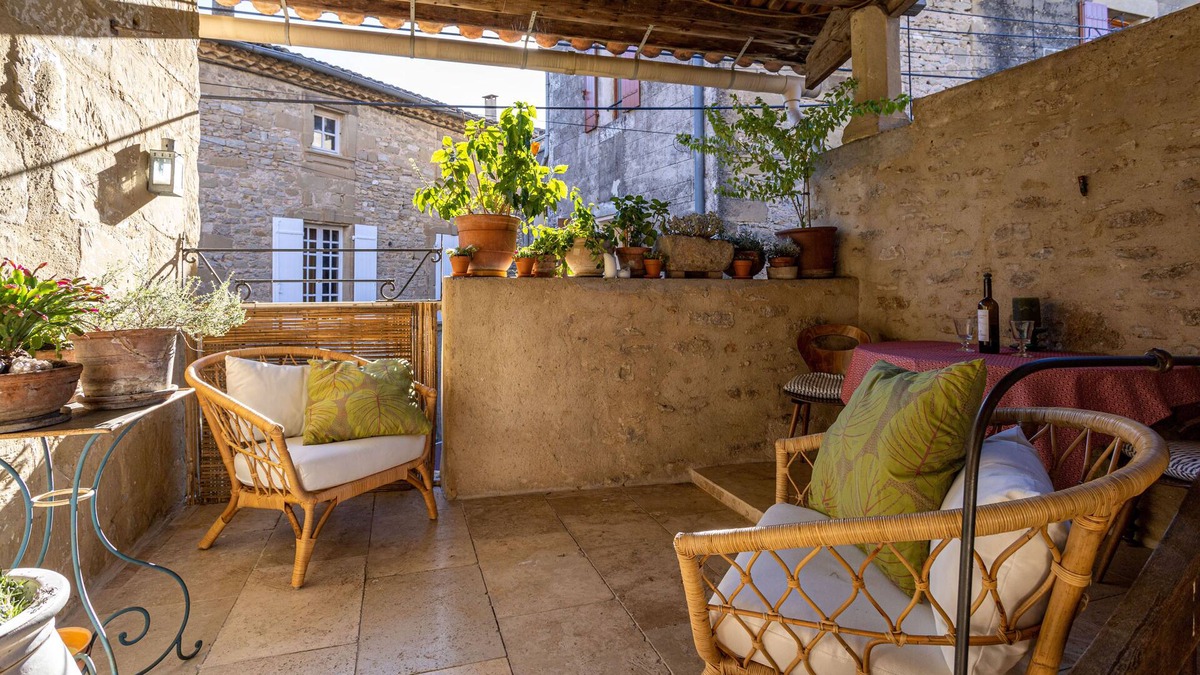 Montaren-et-Saint-Mediers House | Restored stone village house close to Uzes