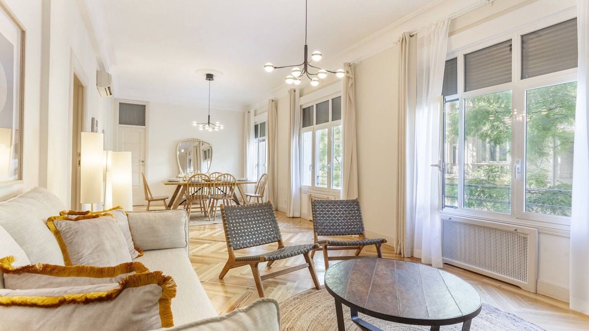 Jeronimos Apartment | Retiro Place apartment in Madrid