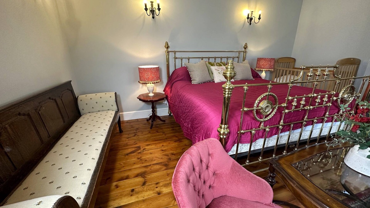 Cassington House | Retreat 4-bedroom Country Manor, HotTub,Ample Parking, Walking routes